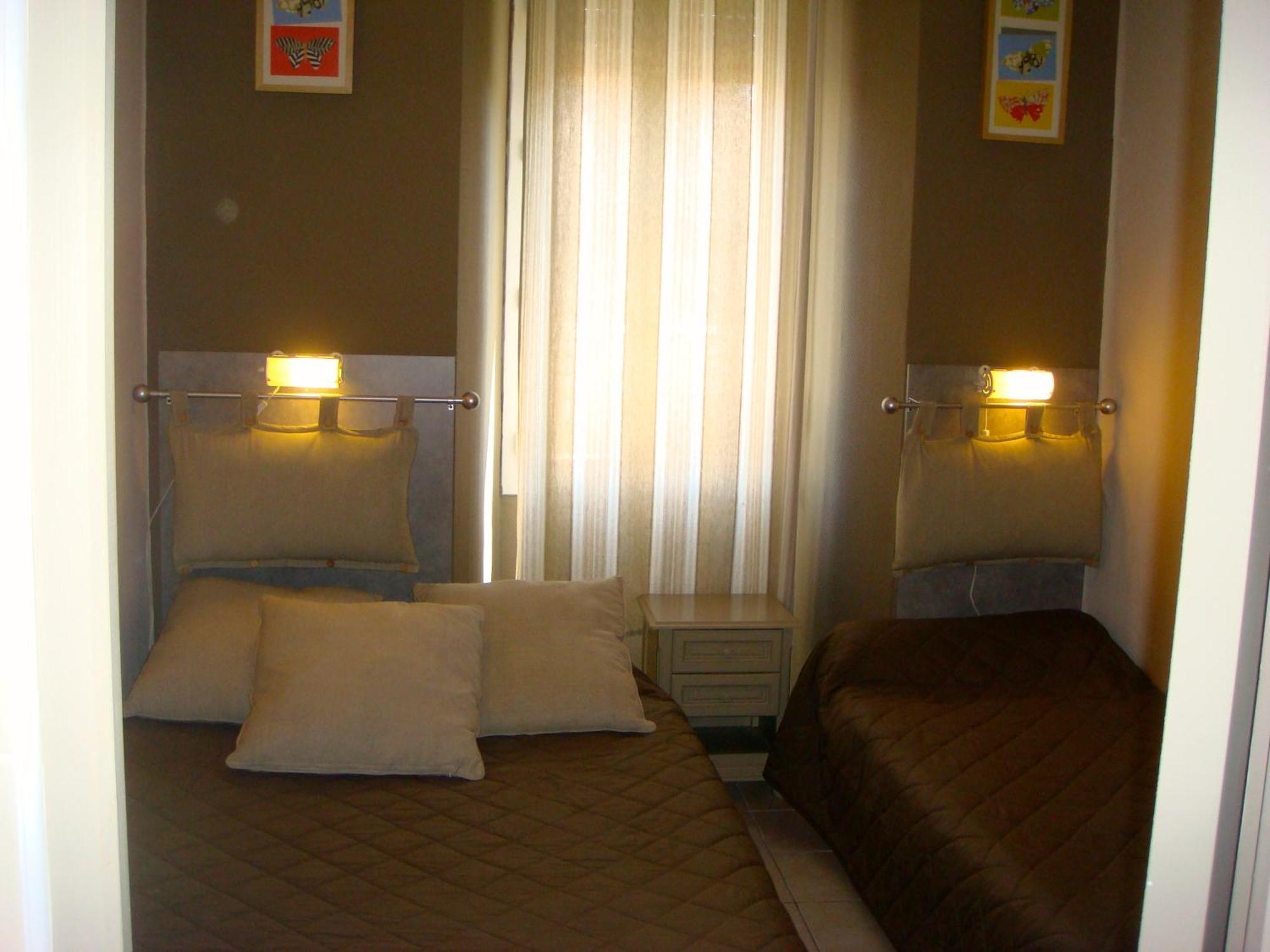 Hotel De L'Ariana Marsiglia Esterno foto